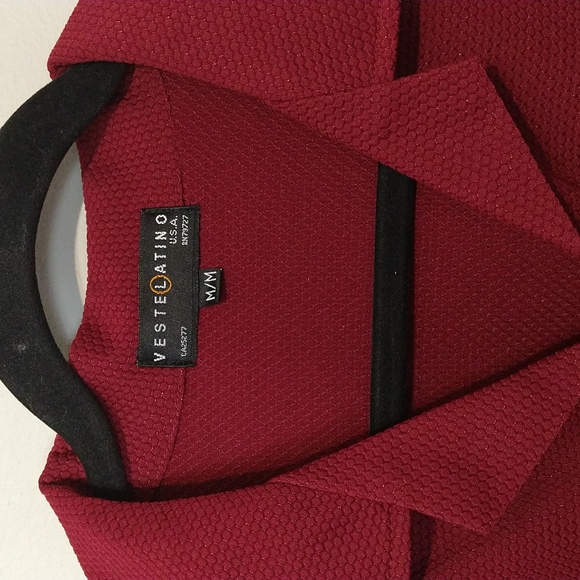 Burgundy short sleeves button up - Picture 2 of 4